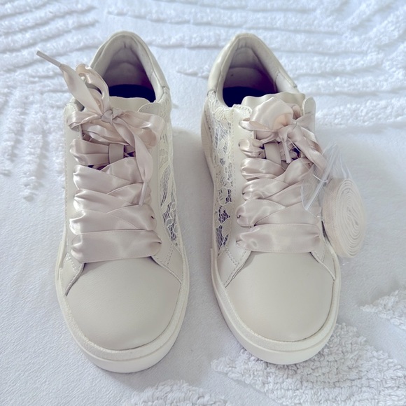 DV HELIX SNEAKER - Picture 5 of 9